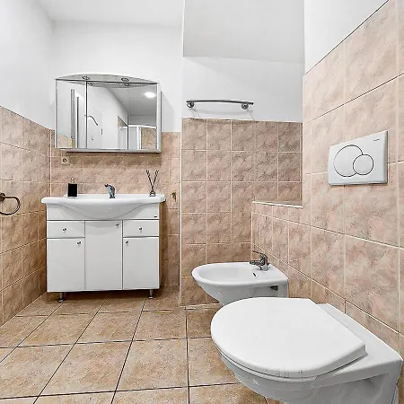 Apartment Spacious & Modern By Wenceslas Square *